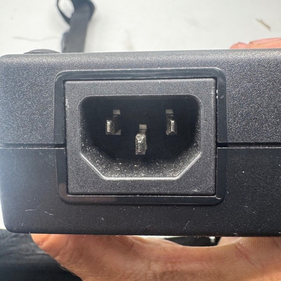 Toshiba Laptop AC Adapter ADP-180HB B 19V 9.5A Power Supply PA3546E-1AC3 4 Pin - Picture 6 of 6